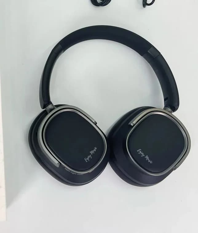 אוזניות בלוטות' רטרו מעל האוזן עם ביטול רעשים אקטיבי