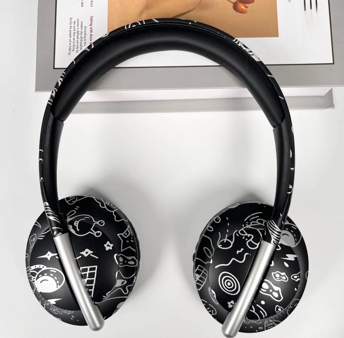 אוזניות Bluetooth קשת עם חריץ לכרטיס TF וקישוריות אלחוטית